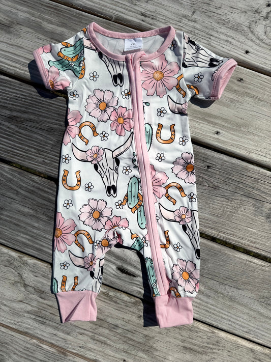 Bulls & Flowers Sleeper